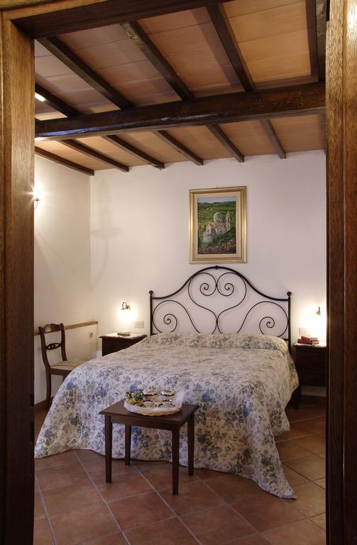 Agriturismo Il Casalone Montepulciano Bagian luar foto