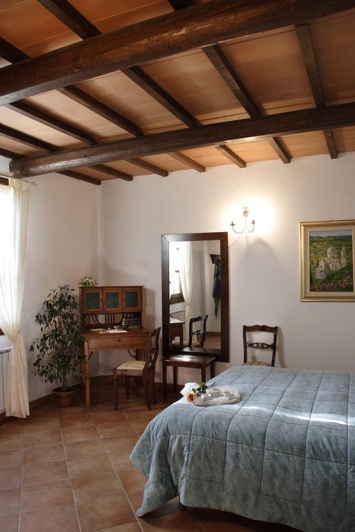 Agriturismo Il Casalone Montepulciano Bagian luar foto