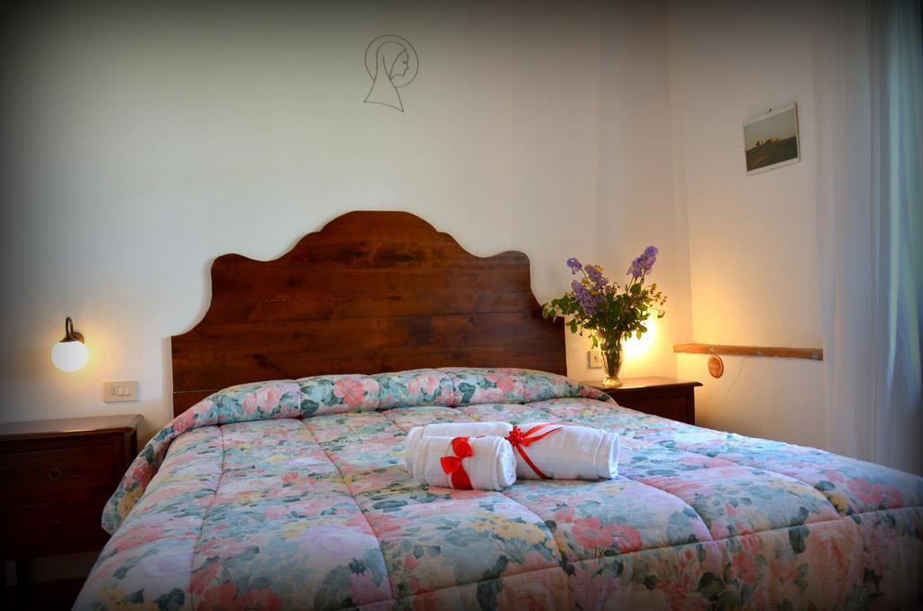 Agriturismo Il Casalone Montepulciano Bagian luar foto