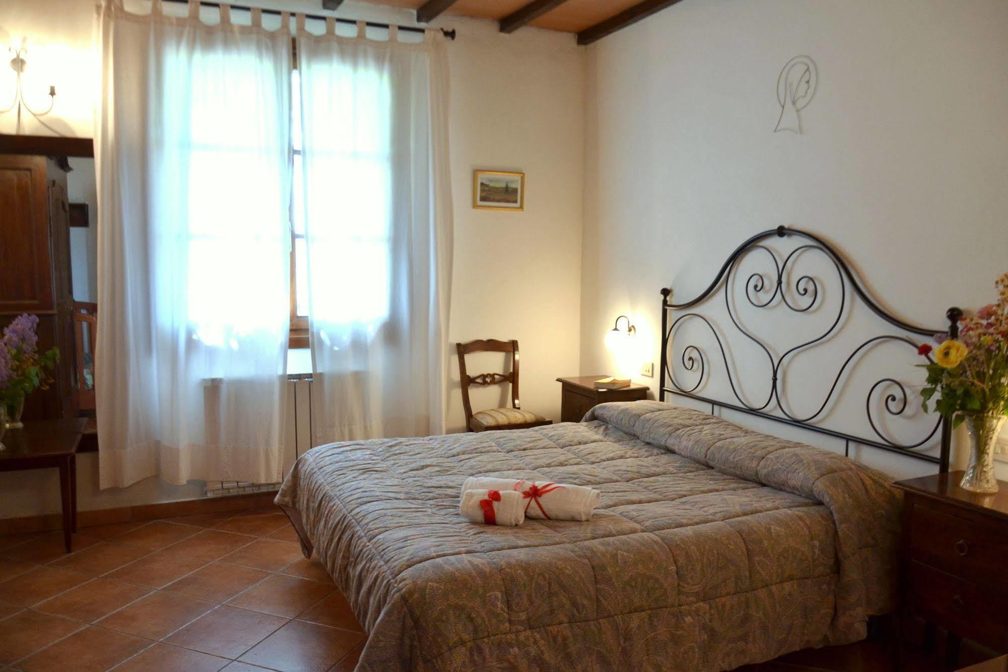 Agriturismo Il Casalone Montepulciano Bagian luar foto